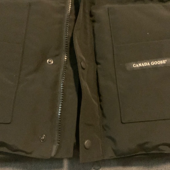 Winter outdoor Canada goose warm vest for both men and women - Picture 4 of 7